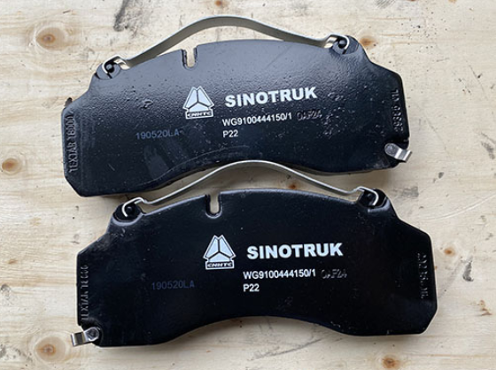 WG9100444150 Колодка тормозная задняя 1шт (дисковые тормоза) Sitrak Z4 CNHTC оригинал WG9100444150
