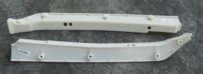 Накладка бампера с торца левая тягач C7H (в грунте) оригинал 812W41610-0021