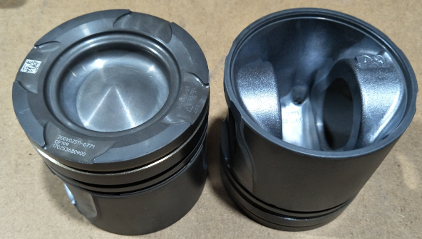  Поршень MC11 200V02511-0771