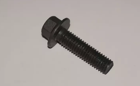 Болт впускного коллектора (М8*30) двигателя Yuchai YC6B125/YC6108 Yuchai Q150B0830TF2    