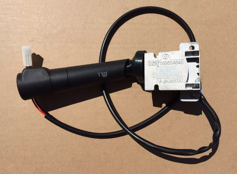  Переключатель подрулевой SHAСMAN F3000/М3000 DZ97189584640
