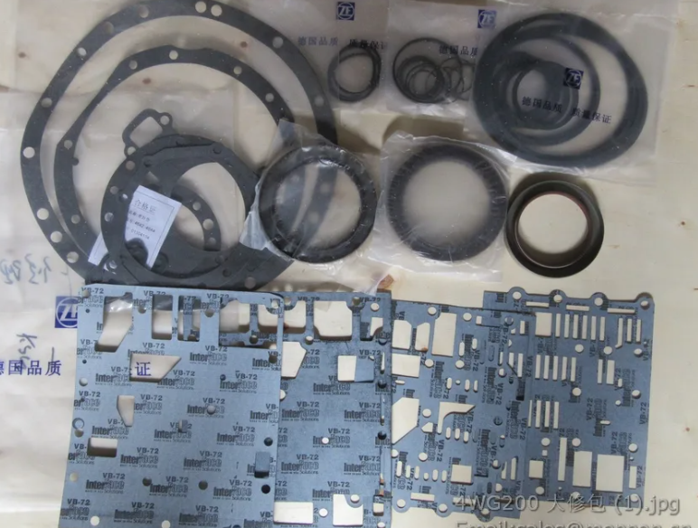  Набор прокладок КПП ZF/4-6WG200/WG180